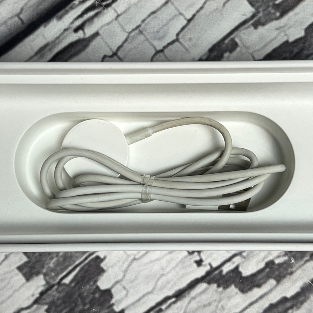 Apple Watch - Series 2 - Comes with Original Box - Picture 7 of 9